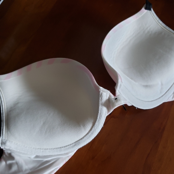 Victoria Secret Very Sexy Bra - Picture 5 of 5